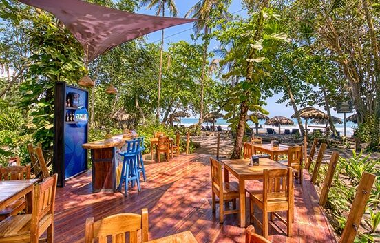 Azul Beach Bar & Grill